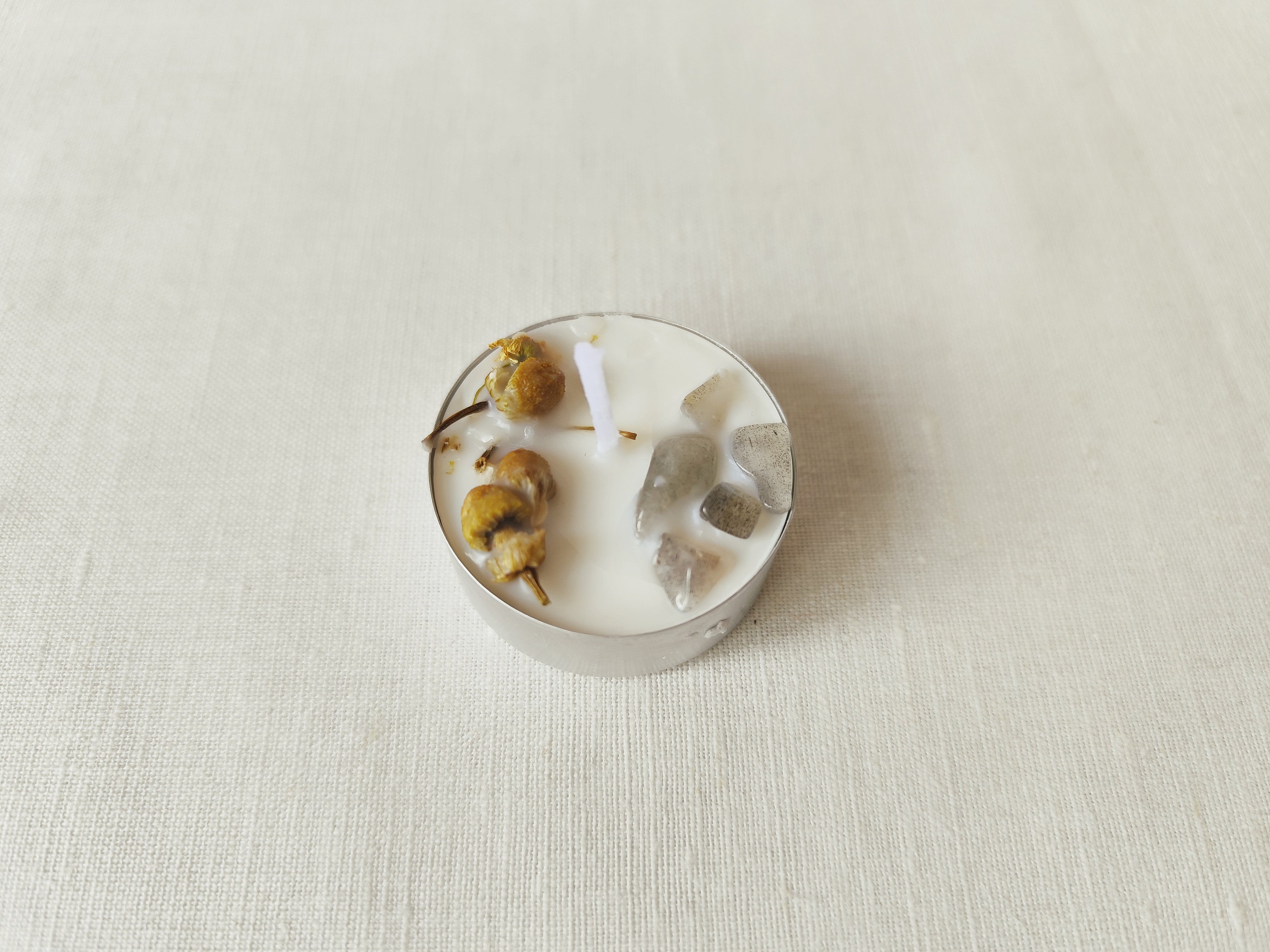 Set de 9 Velas de Té “Canción de Cuna” con Posavasos de Madera – Lavanda & Manzanilla para Relajar y Dormir Mejor