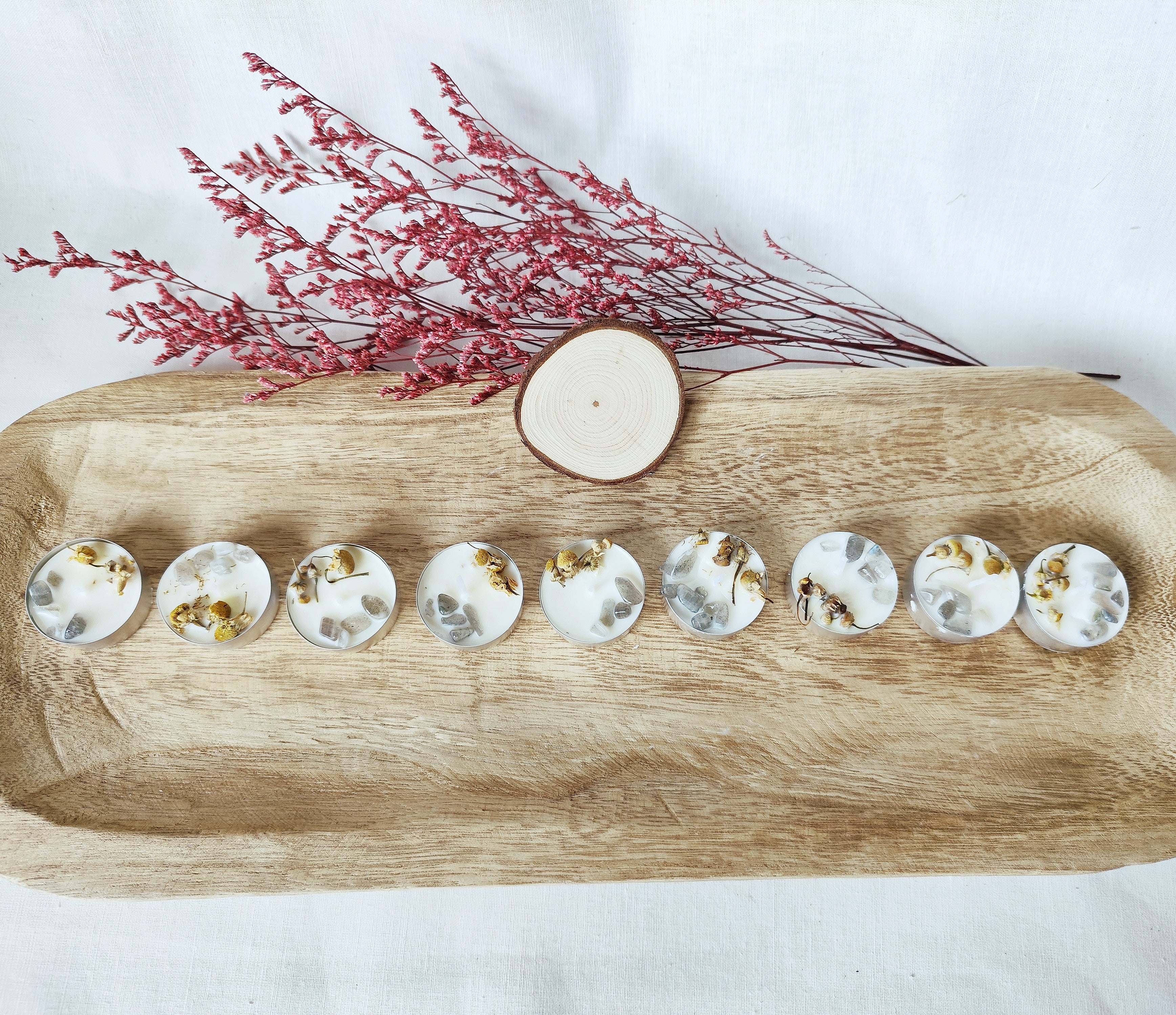 Set de 9 Velas de Té “Canción de Cuna” con Posavasos de Madera – Lavanda & Manzanilla para Relajar y Dormir Mejor