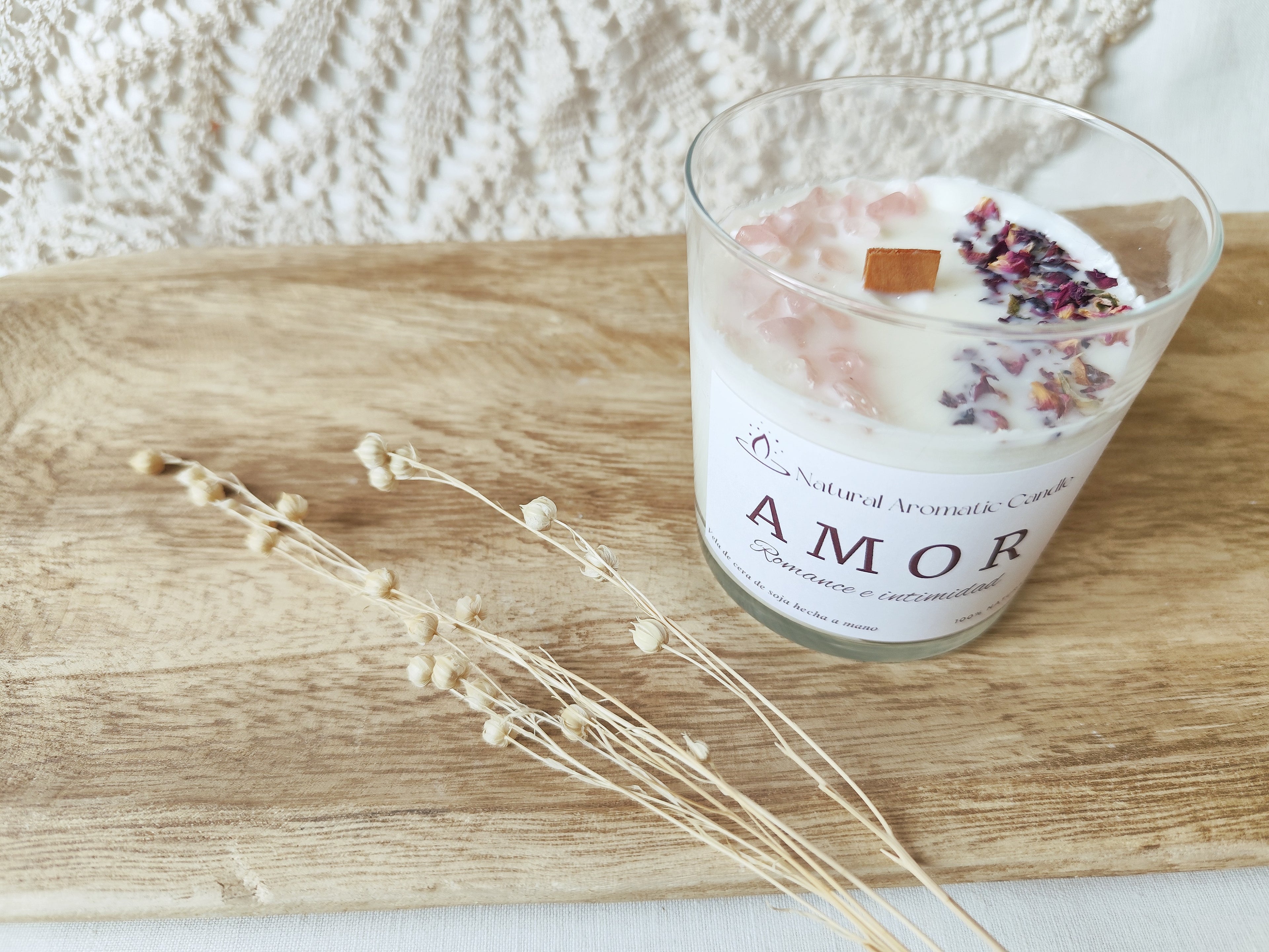 Vela grande amor, aroma floral cuarzo rosa y petalos rosa