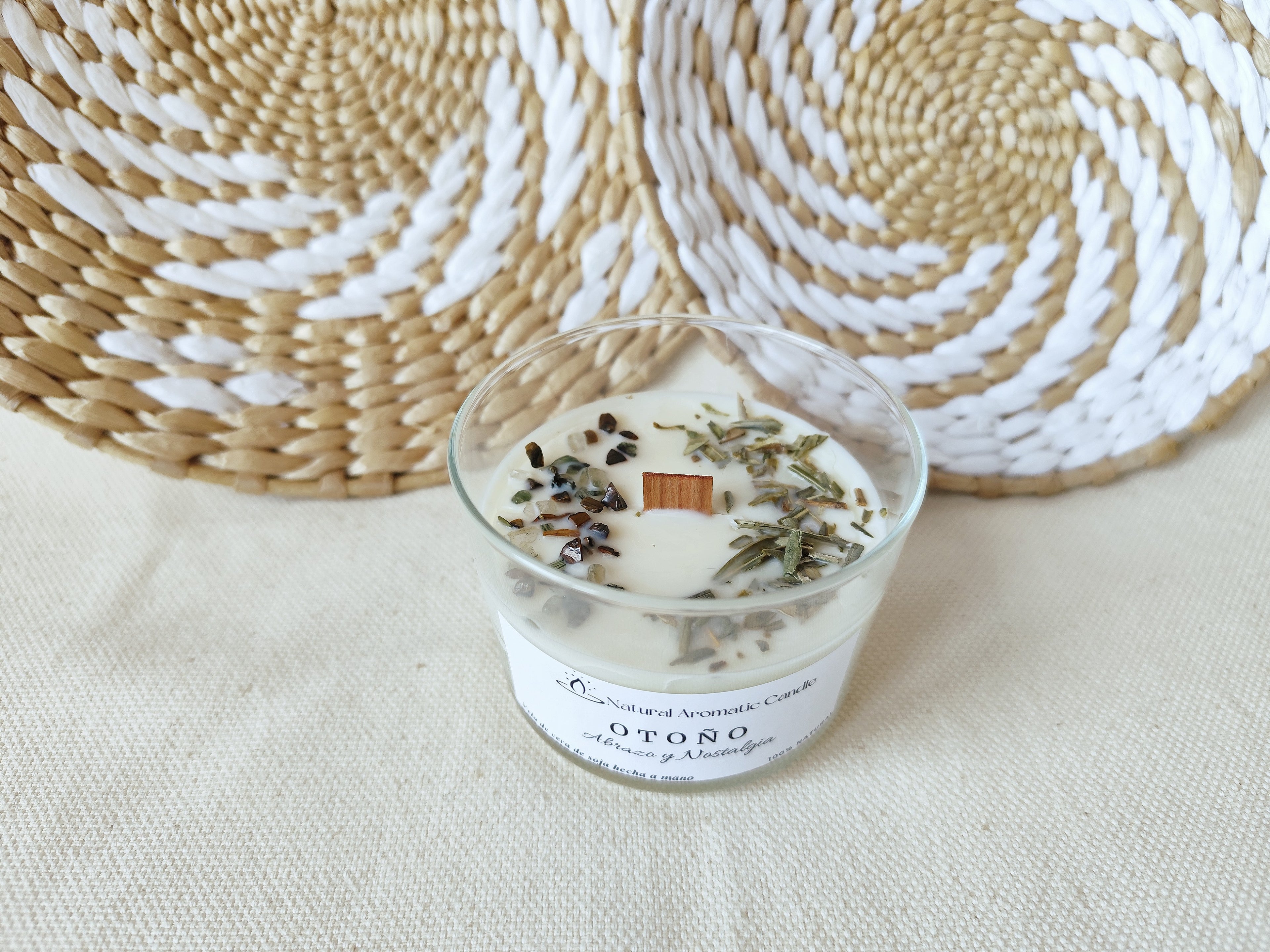 vela otoño con decoracion de hoja de olivo y malaquita