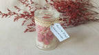 Producto artesanal hecho en España con fragancia floral delicada.