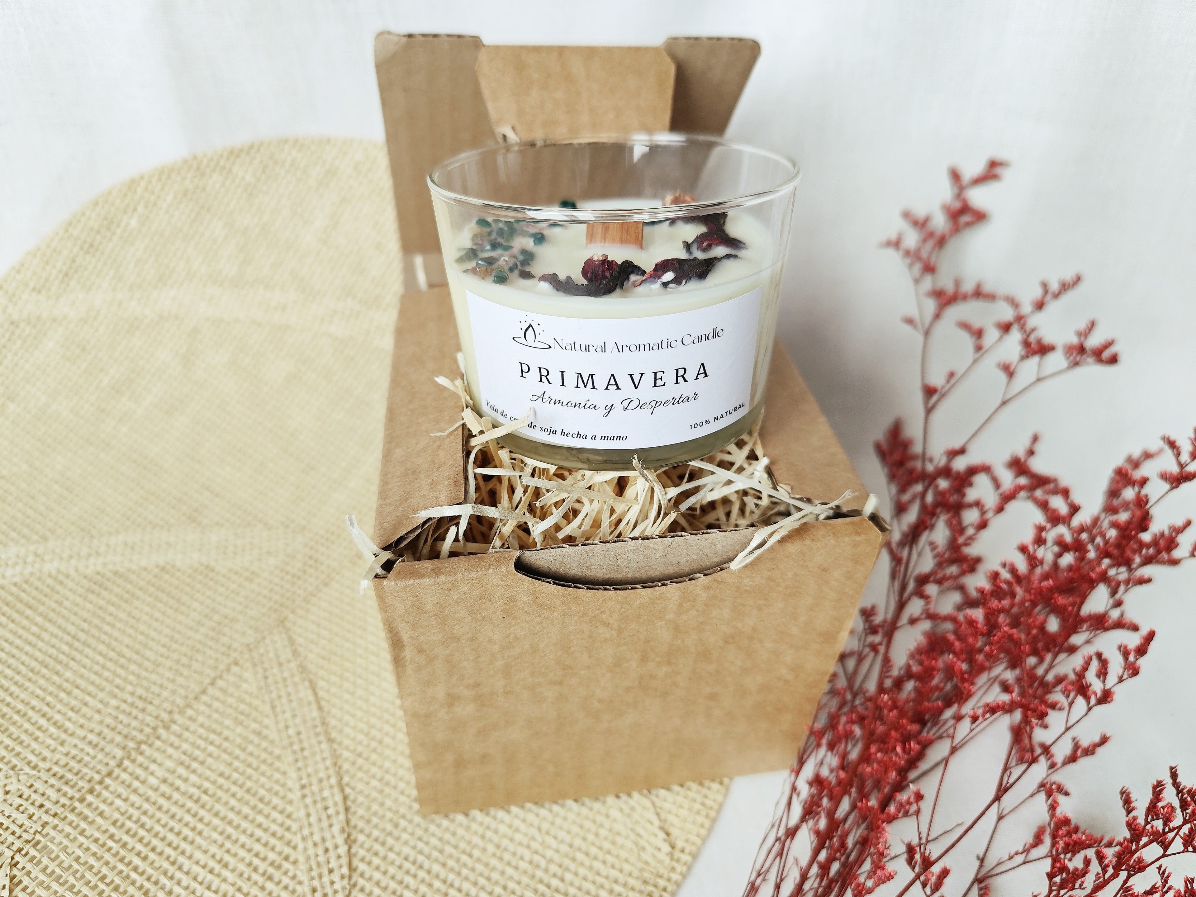 Vela Primavera con esencia suave y detalles naturales que evocan luz y bienestar.
