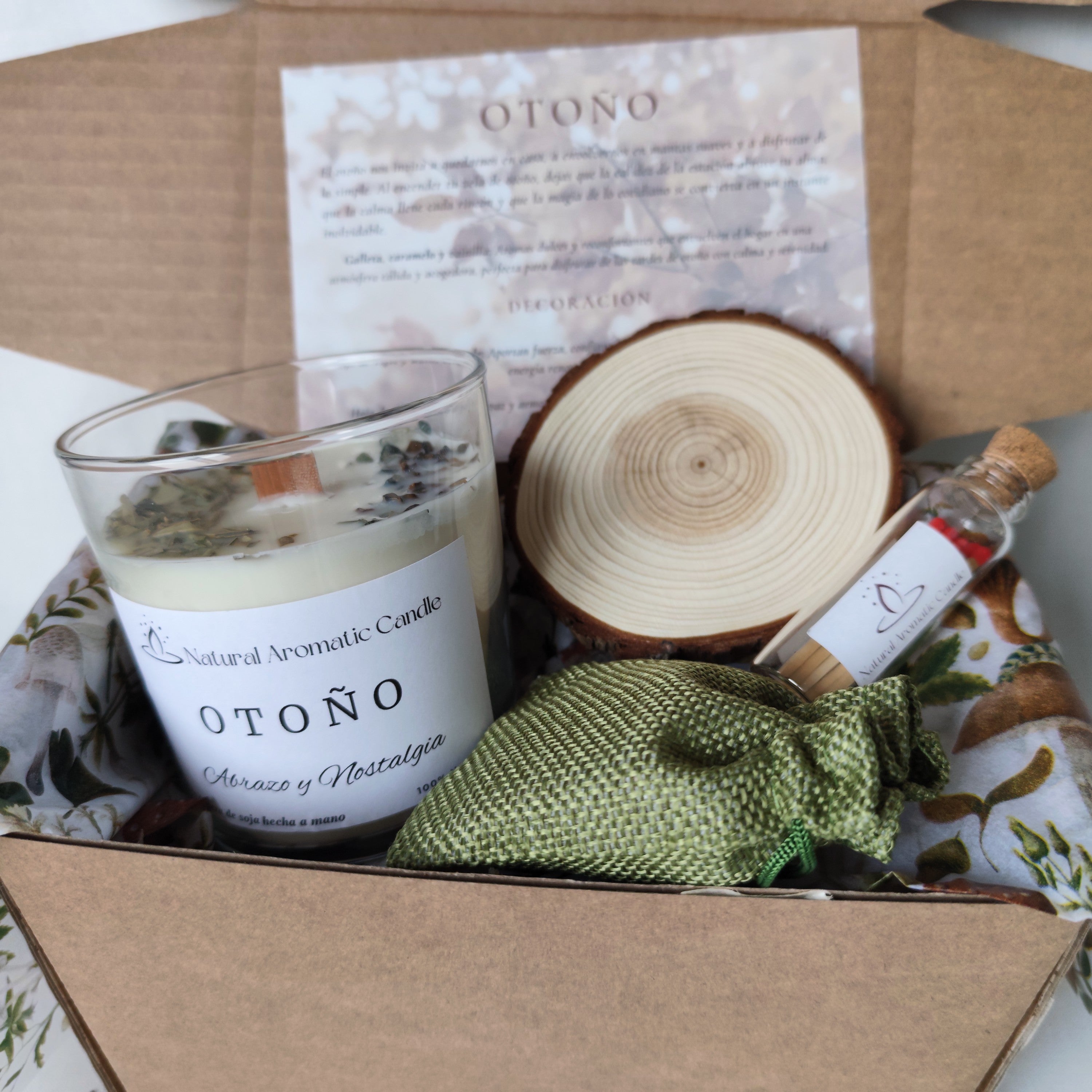 Vela otoño grande en caja para regalar con posavasos madera, ceriilas, regalo y tarjeta